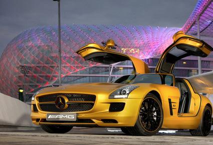 "Mercedes Benz SLS AMG 2011" تجسيدا للتكنولوجيا العالية